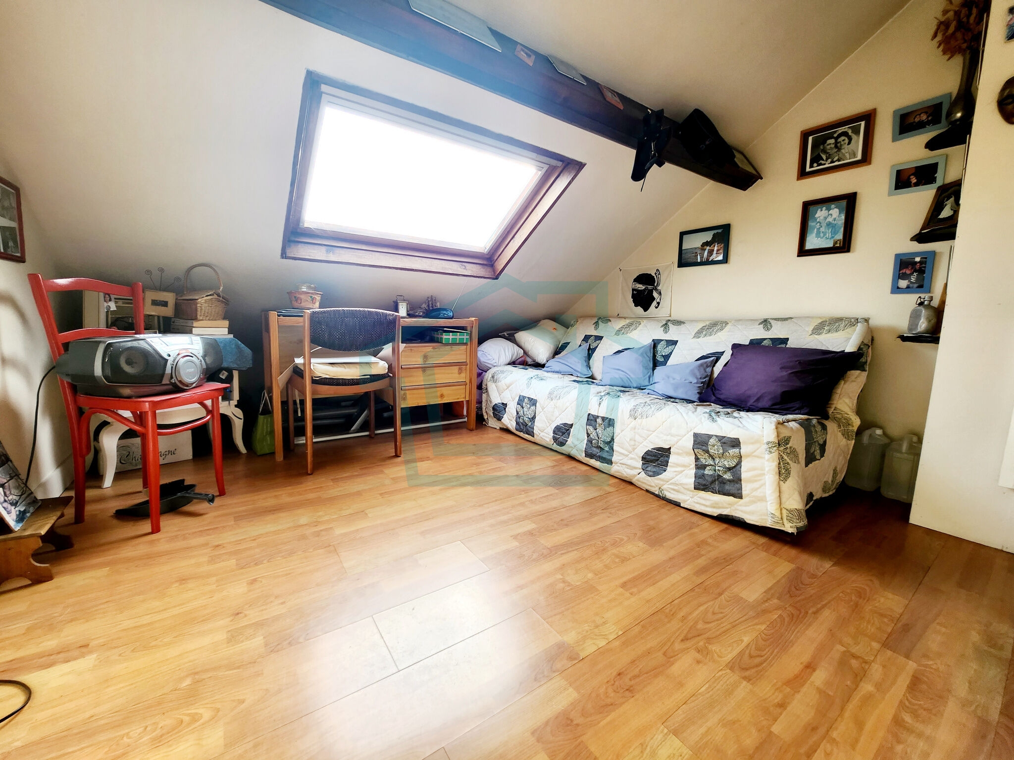 Photo 9