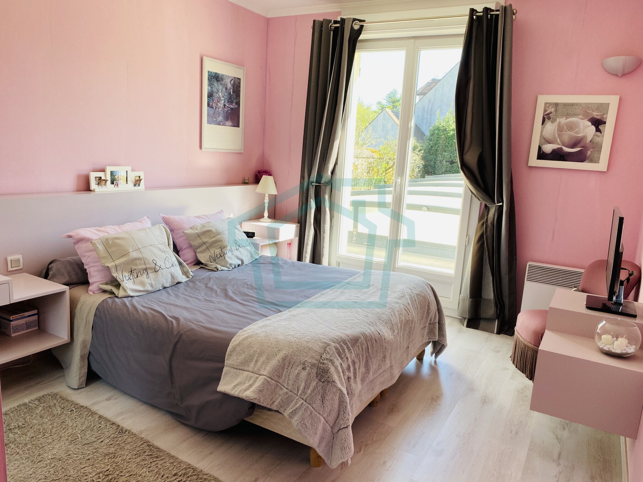 Photo 6