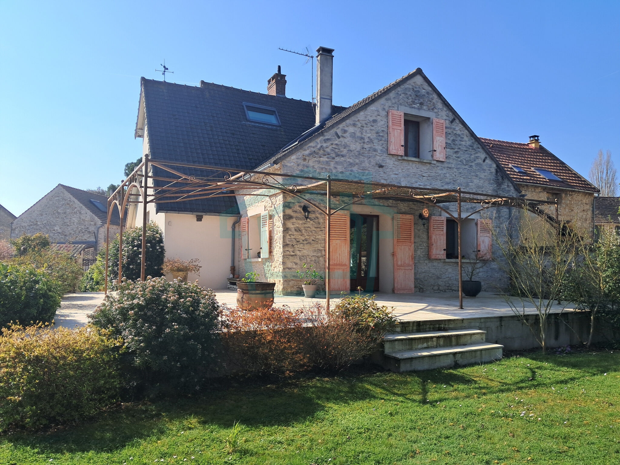 Photo 19