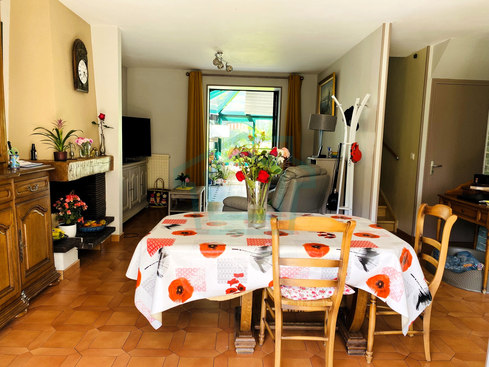 Photo 6